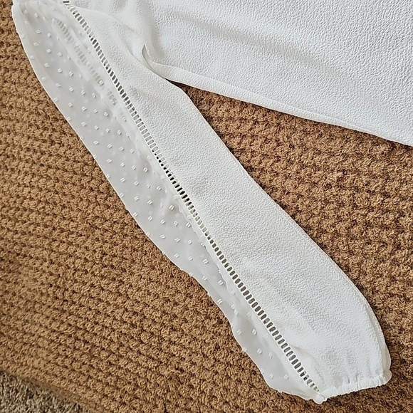 Express White Top - Picture 3 of 6